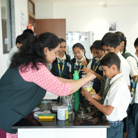 Science lab (2) (1) Science lab (2) (1)